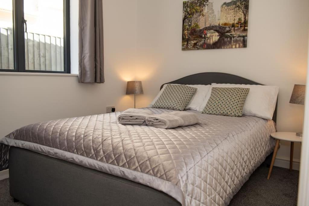 Apartment Maisy - Two Bed Lux Flat - Parking, Netflix, Wifi - Close To Blenheim Palace & Oxford - F2